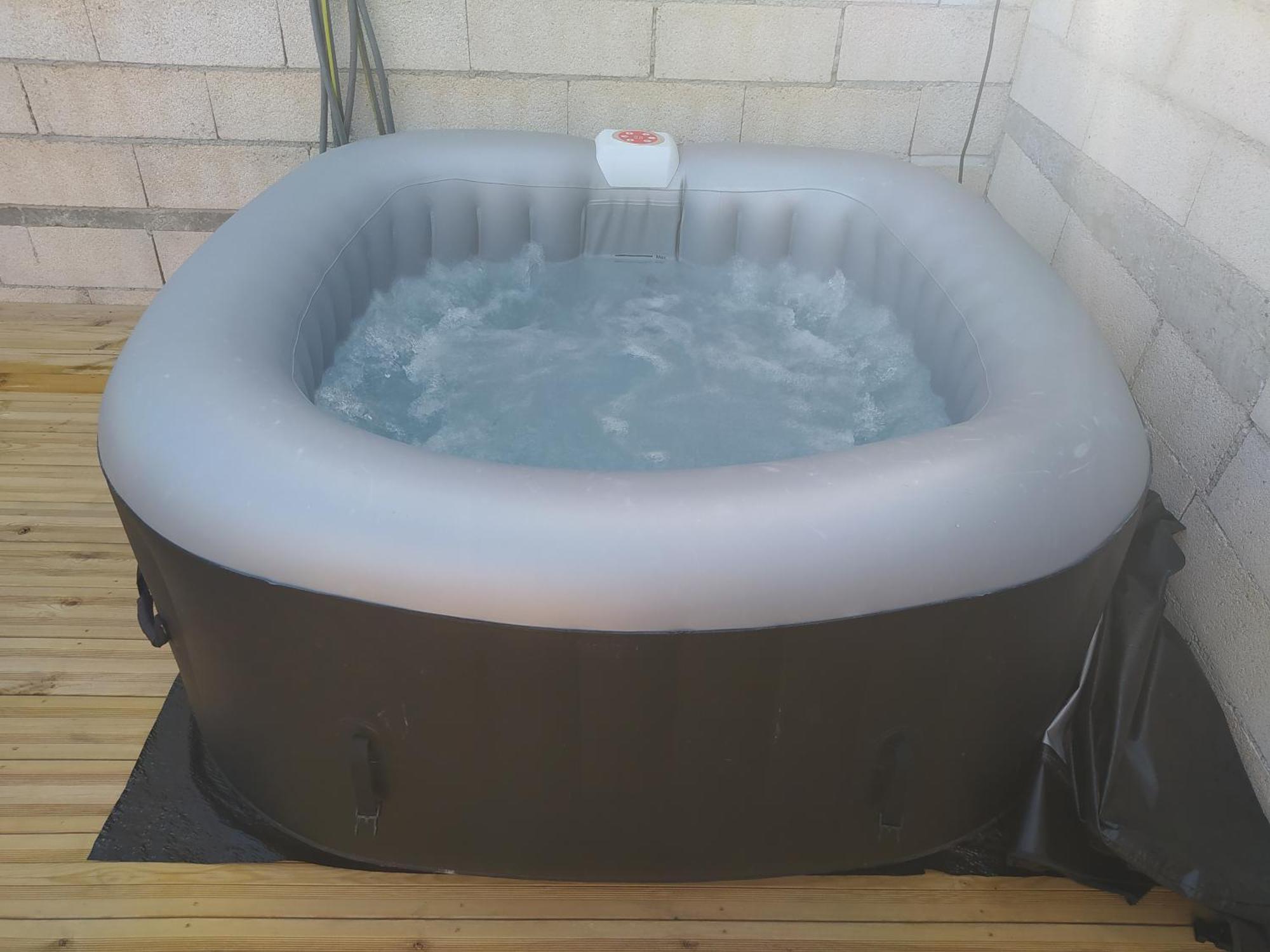 Rians  Studio Cosy Avec Terrasse Et Jacuzzi A Disposition De Mai A Aout מראה חיצוני תמונה