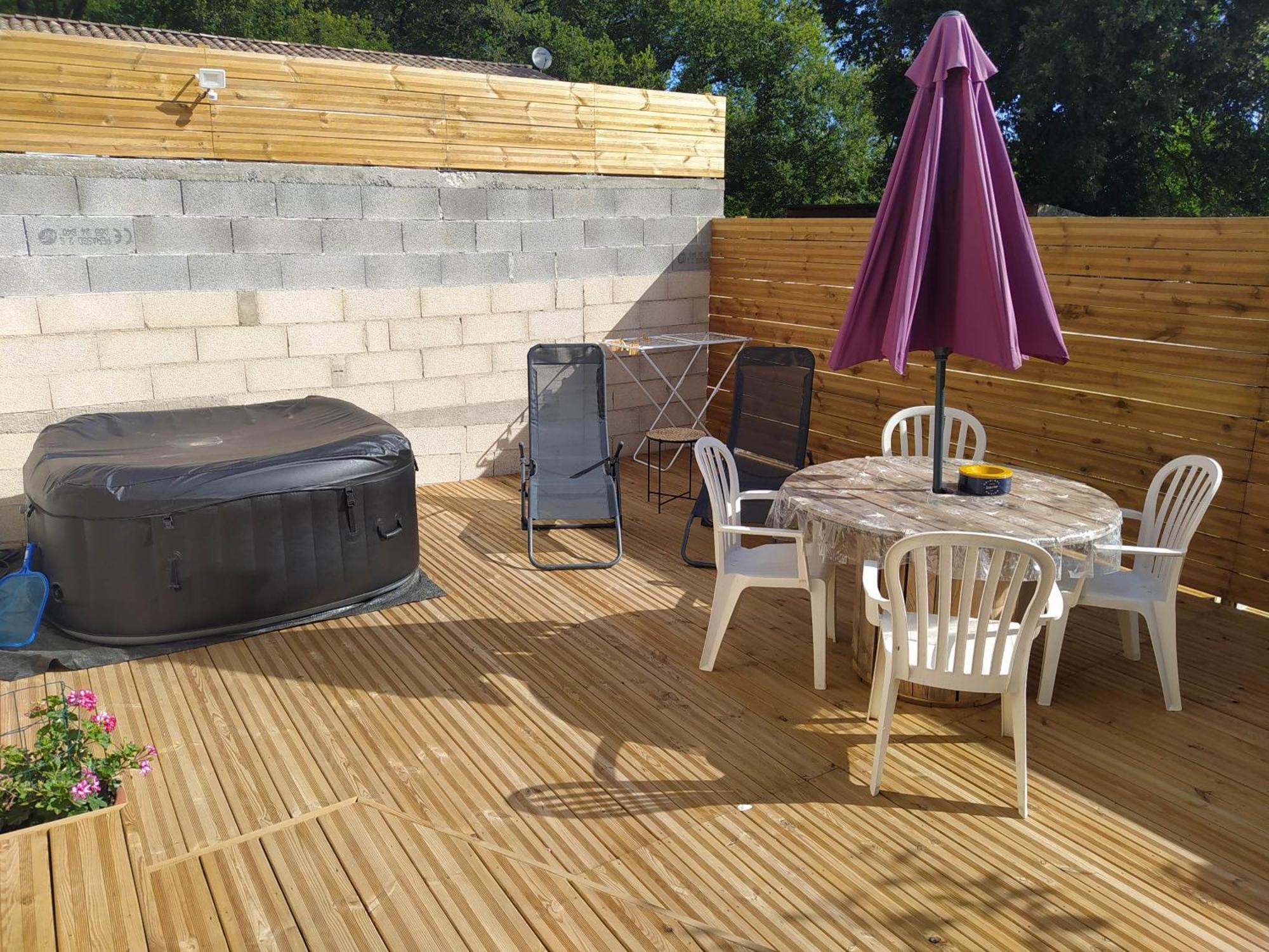 Rians  Studio Cosy Avec Terrasse Et Jacuzzi A Disposition De Mai A Aout מראה חיצוני תמונה